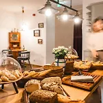 Hotel Henri
