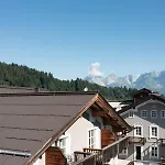 Hotel Henri 4*