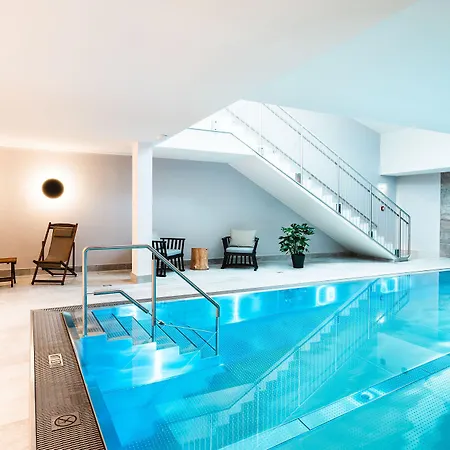 Henri Hotel 4*