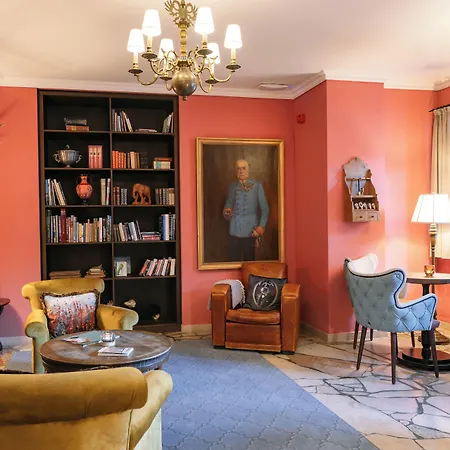Henri Hotel 4*