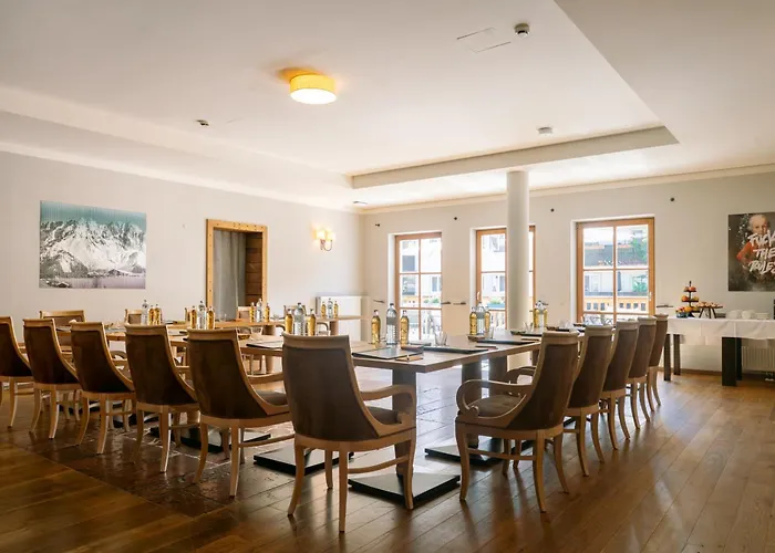 Henri Hotel Kitzbuehel ホテル